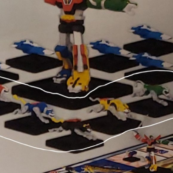 Voltron Defender of the Universe Miniatures Game - Picture 3 of 3